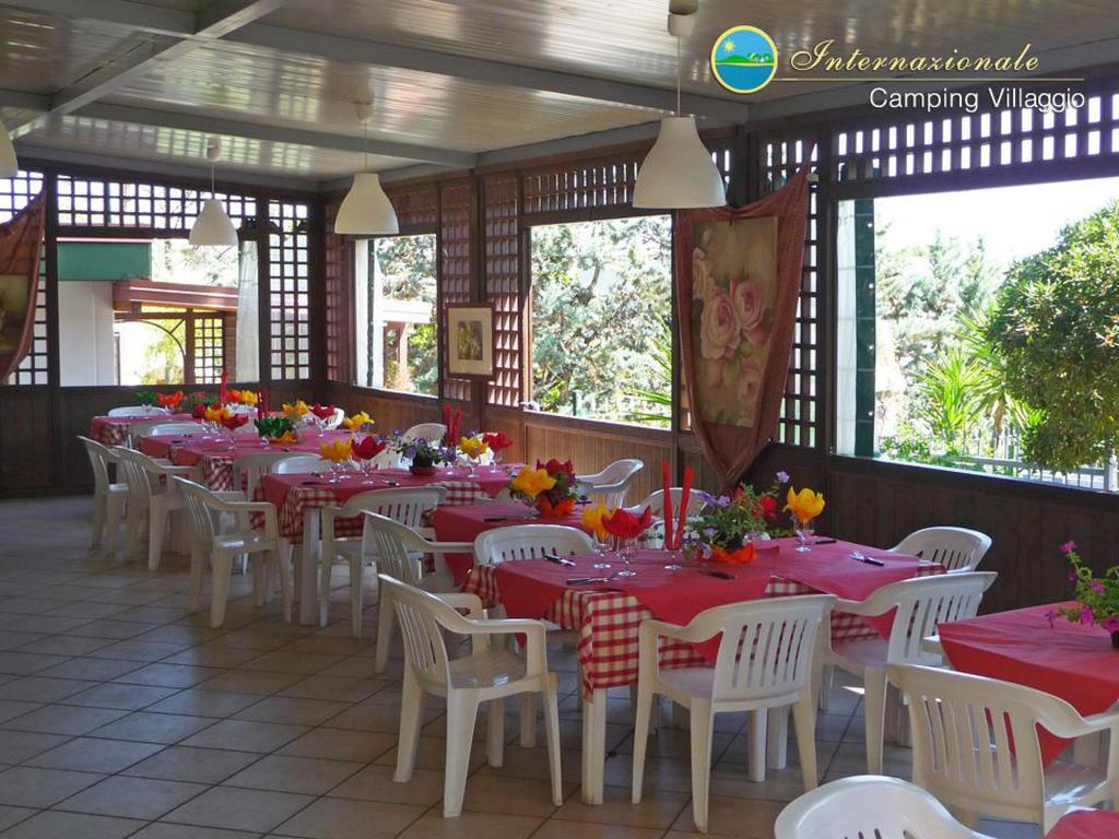 Camping Villaggio Internazionale San Menaio Bagian luar foto